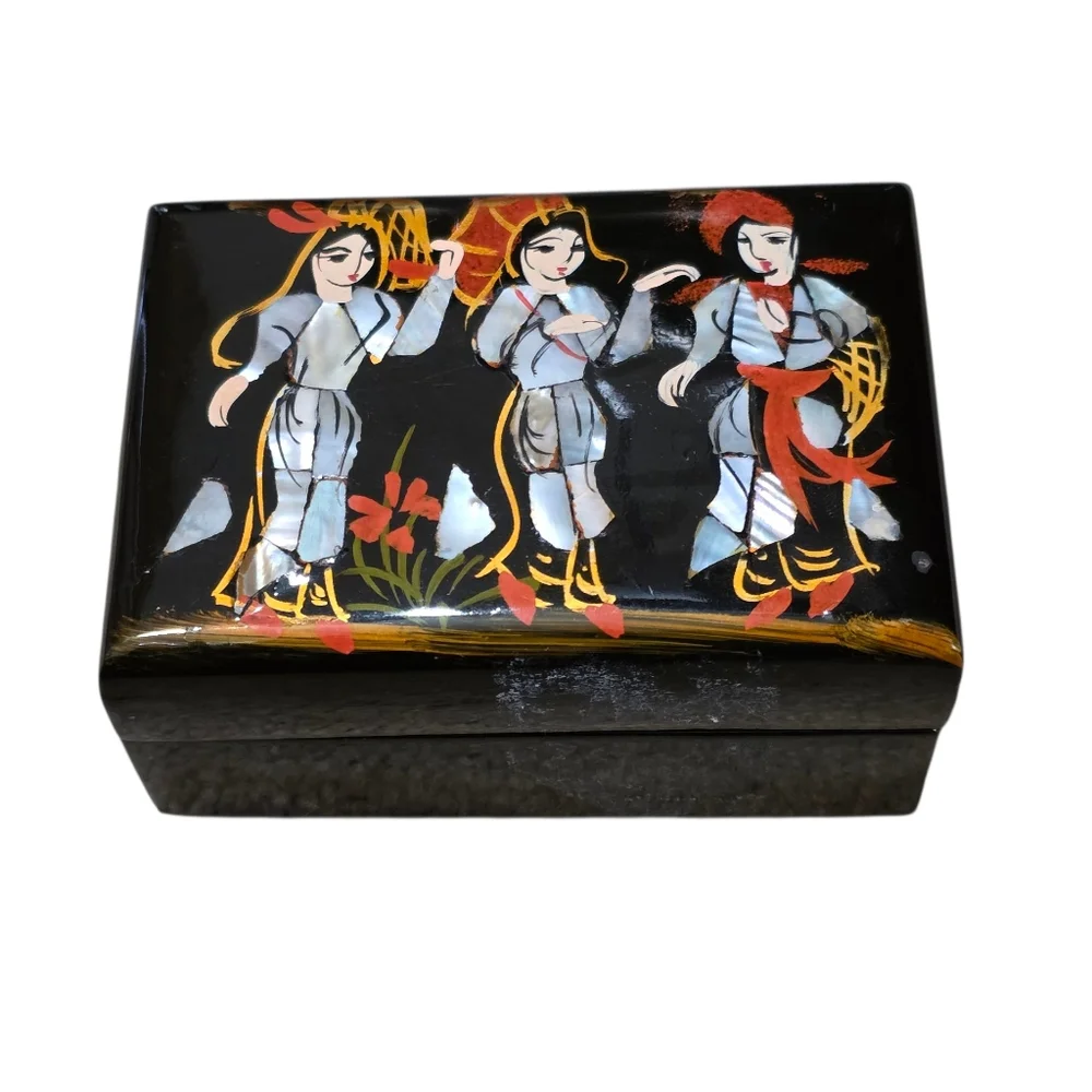 Vintage Painted Mini Box With Mirrored Interior 4.5